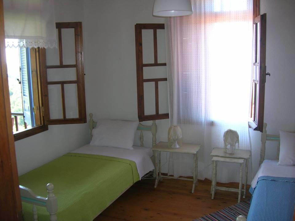 Athina'S House Guest House Skala Sotiros Exterior photo